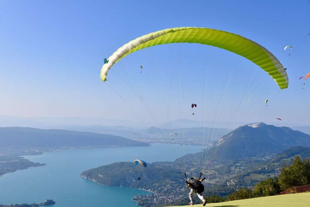 paragliding-g2c48040be_1920